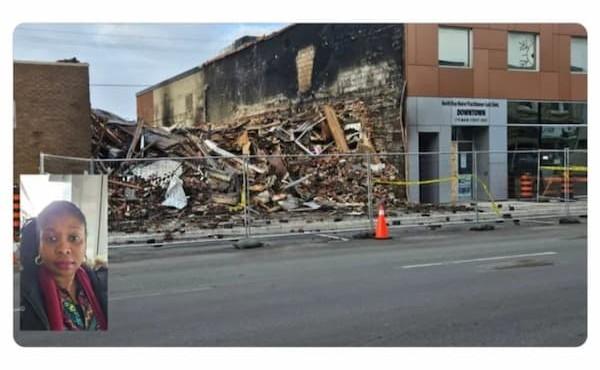 Débris de la maison ravagée par l’incendie.