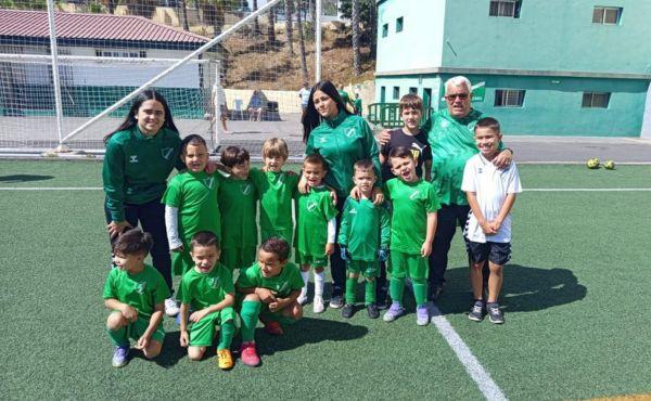 paco y algunos jugadores más jóvenes del CDU San Lázaro